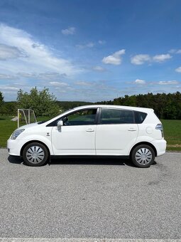 Toyota Corolla Verso 2.0 D4D 85 kw rok 2004 STK 10/25 Euro3 - 6