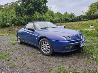 Alfa Romeo Spider 2.0i - 6