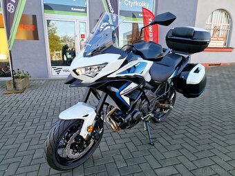 Kawasaki Versys 650 Pearl Robotic White 2025 - Nový motocykl - 6