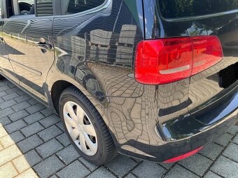 Volkswagen Touran III 2.0 Tdi 103 KW 7/2011 TAŽNÉ VYHŘ. SEDA - 6