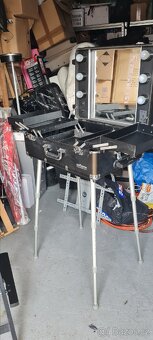 Kosmeticky stolek - 6