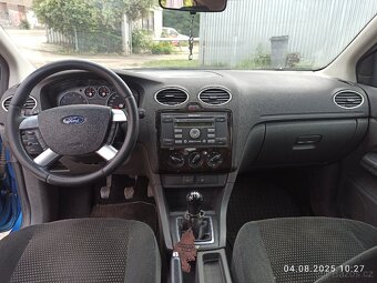 Ford Focus Ghia 1.6 benzin. - 6
