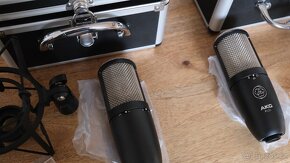 Velkomembránové kondenzátorové mikrofony AKG P420. - 6