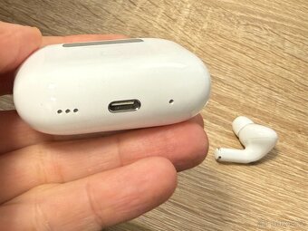 Apple AirPods Pro 2 (novější verze s USB-C konektorem) - 6