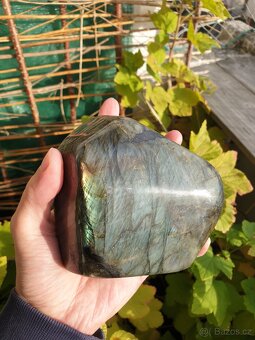 Labradorit - přes 1,8 kg - 6