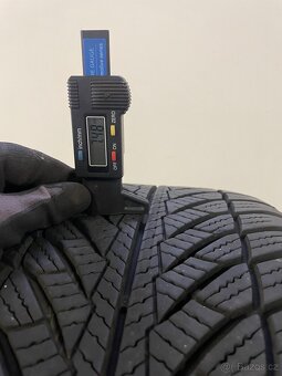 Orig zimni bmw 5 G30 G31 style 684 + 245/45/18 90% - 6