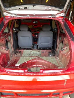 Ford Focus 2.0 16V - 6