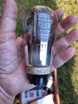 Elektronky Tungsram   Telefunken Philips / elektro č.8 , č.9 - 6