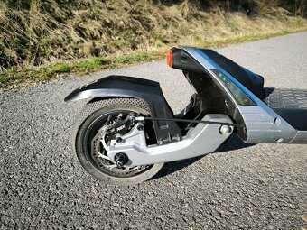 Elektrická kolobežka Joyor LuxeRider 62km/h 2400W - 6