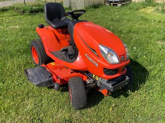 Zahradní traktor,profi sekačka Kubota GR 2120 - 6