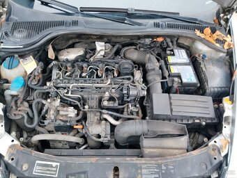 Škoda Octavia II 1.6TDI náhradní díly - 6