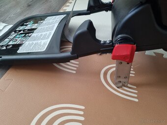 Autosedačka Britax Römer BABY-SAFE PLUS fix - 6