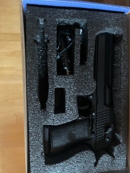 Airsoftové zbraně - 6