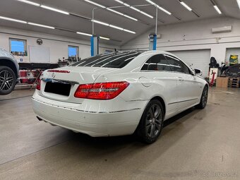 Mercedes-Benz Třídy E 220 CDI - 6