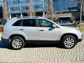 Kia Sorento 2.2D 4x4 MANUÁL VÝHŘEV 1.MAJITEL PANORAMA - 6