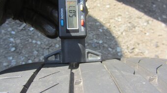 Letní pneu 245/40/17 Continental - 6