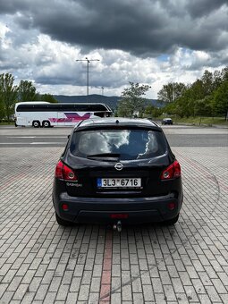 Nissan Qashqai 1.6 benzín 84kw - 6