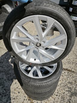 Alu Škoda Scala, Kamiq 5/100 r18 + 215/45 r18
- 6