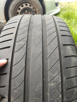 225/45/17 letní - 6