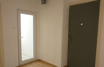 Pronájem prostorného bytu 2+1 Zeyerova, Olomouc - 6