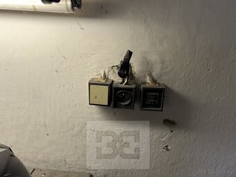 Prodej garáže 20 m², Brno, ev.č. N08596 - 6