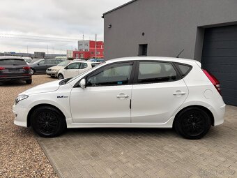 Hyundai i30 1.4i 80KW Blue Drive, Senzory, Výhřev, Tempomat - 6