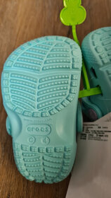Pantofle Crocs Clog Frozen vel. C4 (19/20) - 6