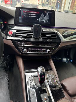 BMW 540i - 6