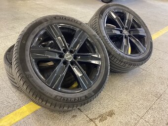 Sada komplet MICHELIN Pilot Sport 265/45R20 s ALU ráfky - 6
