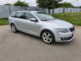 Škoda Octavia III ELEGANCE combi 2.0TDi DSG XENON - 6