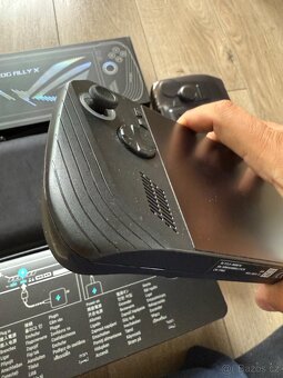 Asus ROG Ally X – TOP stav + příslušenství (kupováno 12/2024 - 6