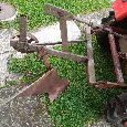 Zahradní traktor s vlečkou a pluhem - 6