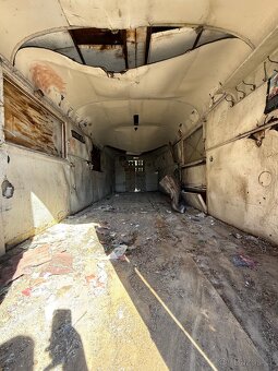 Maringotka vhodná k rekonstrukci - 6