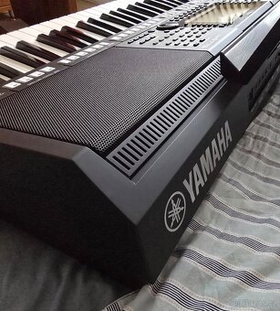 Yamaha psr s775 - 6