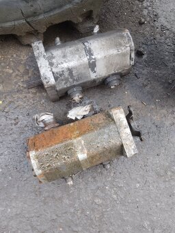 Prodám nádrž na Tatra - 6