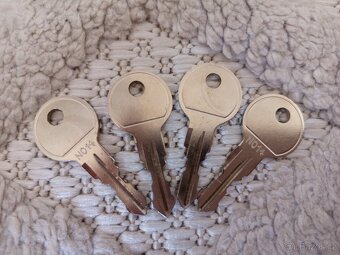 Střešní nosiče FORD PUMA - 6