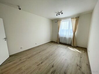 Brandýs: Pronájem byt 4+kk 98 m²: 2 koupelny - 6