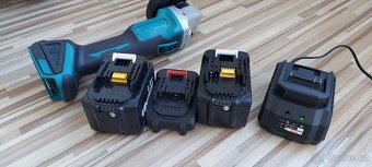 Nabíječka Akumulátorů 18-21V pro baterie Makita 18V, nové. - 6