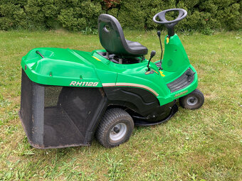 Zahradní traktor John Deere Sabre - 6