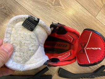 Brusle Bauer Vapor X5 PRO INT vel. 4.5 FIT2 - 6