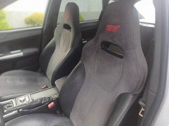 SUBARU IMPREZA STI - 1. majitel - 6
