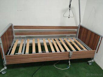 Polohovací elektrická postel OTTO BOCK v záruce - 6