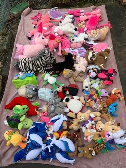 Plyšáci: Albi, Mimoni, Barbie, Štístko a Poupěnka, Furby - 6