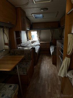 Anglický karavan Swift Bowmere Charisma(2005), spaní pro 6-7 - 6
