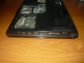 HP Pavillion dv6700 ( dv6940 ) - 6