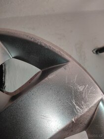 1 kus poklice Renault (15") - 6
