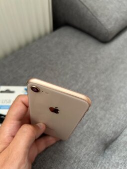 Prodám iPhone 8 64gb (100% kondice baterie) - 6