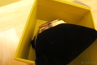 Invicta Pro Diver Quartz 200M zlatá barva - 6