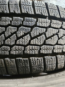 215/65R16C 109/107T Firestone - 6