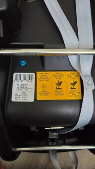 Autosedačka vajíčko Maxi-Cosi Cabriofix i size Essential BLA - 6